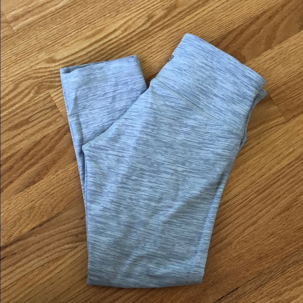 Lululemon Wunder Under Crops